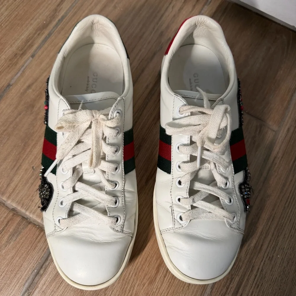 Gucci Ace Embellished Arrow Leather Sneakers White Size 36.5